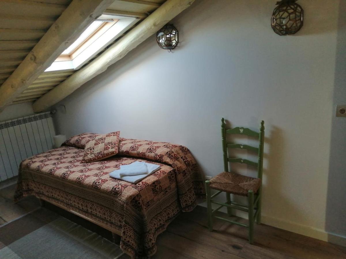 Casa Sarasa Guest House Berdun ภายนอก รูปภาพ