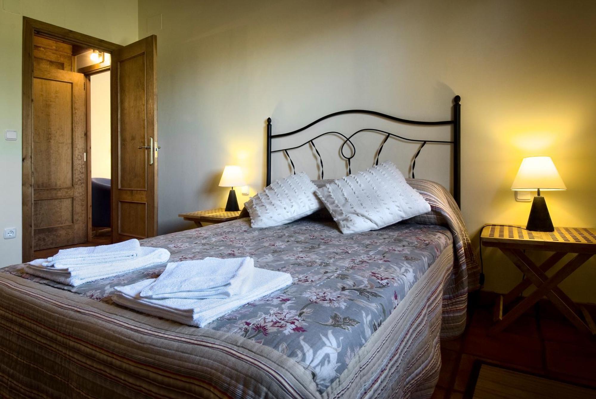 Casa Sarasa Guest House Berdun ภายนอก รูปภาพ